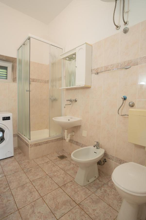 Kuca Za Odmor Denona Apartman Borovići Kültér fotó