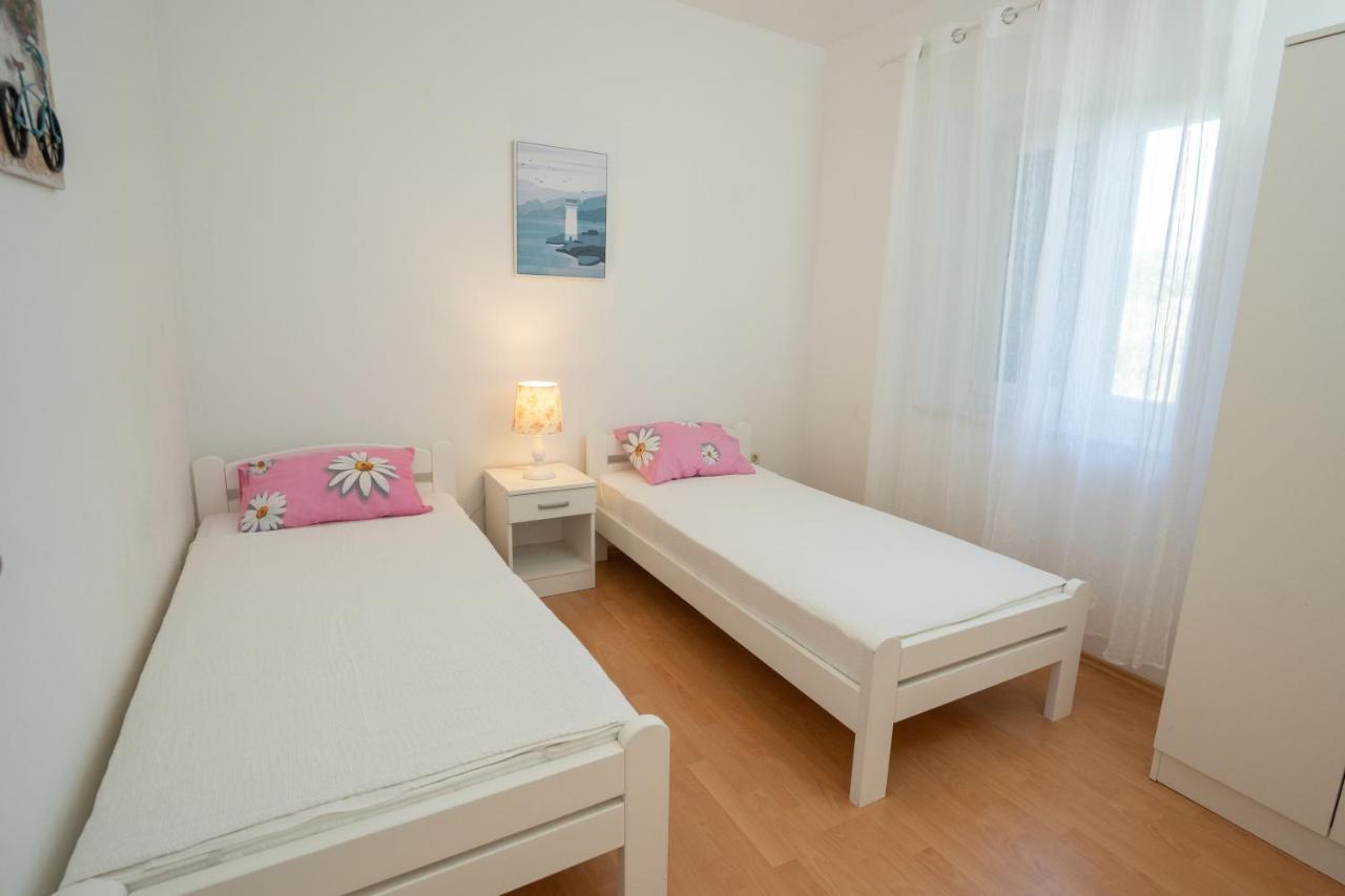 Kuca Za Odmor Denona Apartman Borovići Kültér fotó