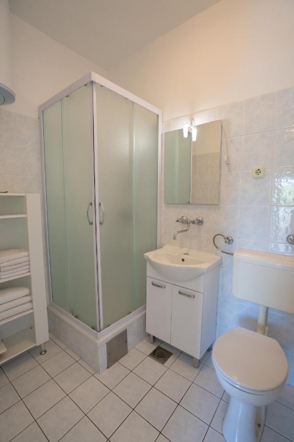 Kuca Za Odmor Denona Apartman Borovići Kültér fotó